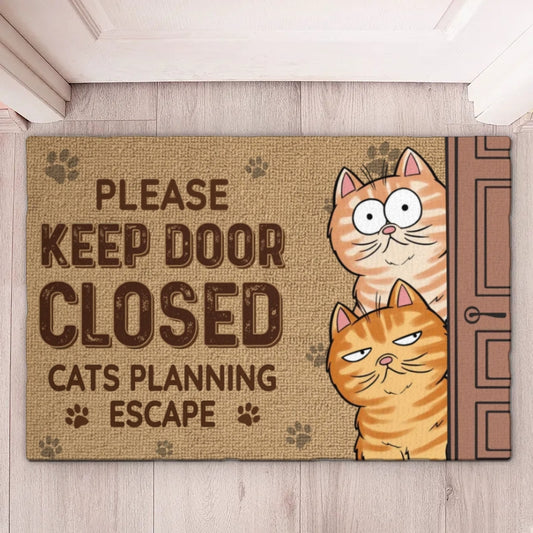 Personalized "Keep The Door Closed – Cat Planning Escape" Decorative Mat – A Must-Have for Cat Owners!